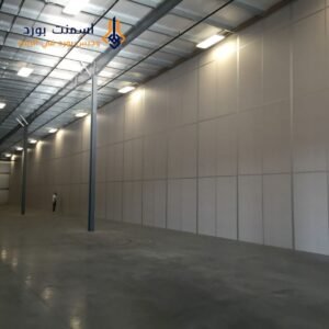 لماذا يعتبر الأسمنت بورد الخيار الأمثل للمستودعات أسمنت بورد في الرياض