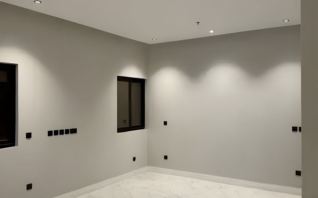 هل الأسمنت بورد أوفر من البناء التقليدي في الرياض؟