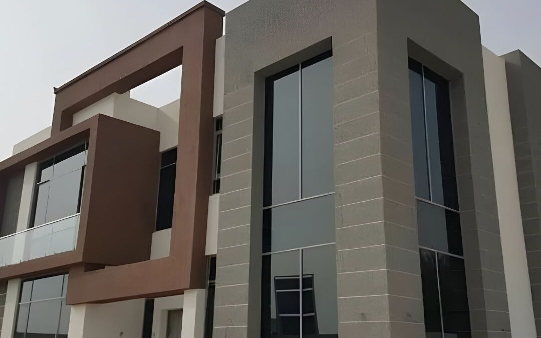 أسمنت بورد للواجهات الخارجية في الرياض: قوة ومظهر أنيق